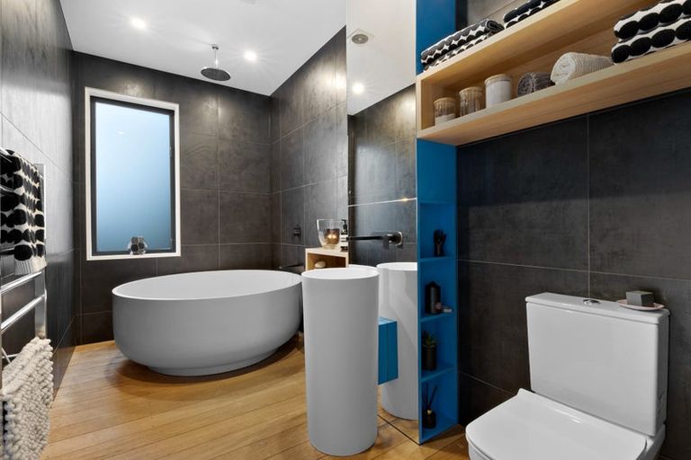 Photo of property in 594 Peninsula Road, Kelvin Heights, Queenstown, 9300