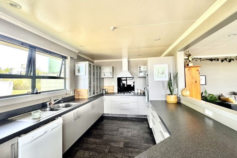 Photo of property in 16 Argyle Street, Weston, Oamaru, 9401