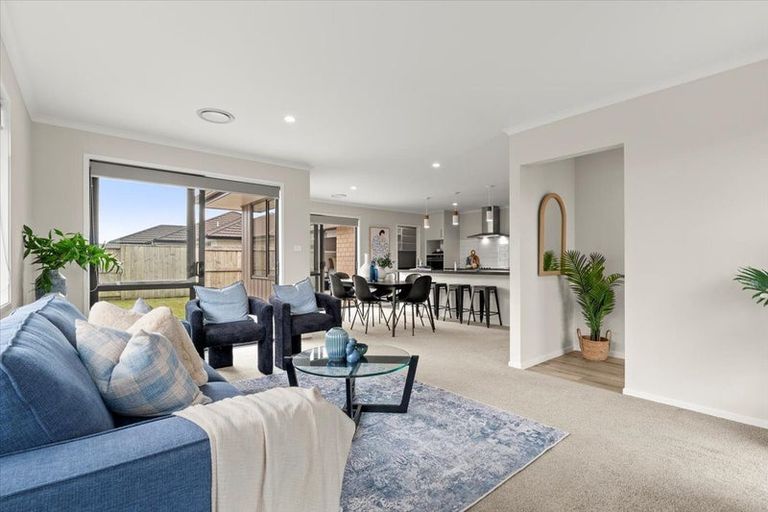 Photo of property in 225 Te Okuroa Drive, Papamoa, 3118