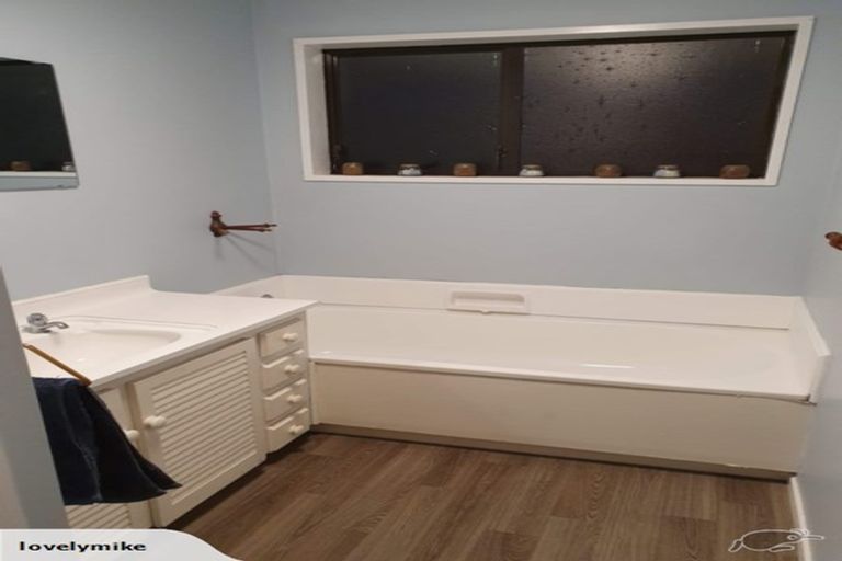 Photo of property in 2/12 Camrose Place, Ilam, Christchurch, 8041