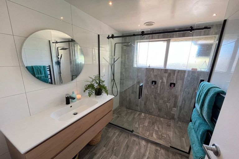 Photo of property in 2/59 Hatton Road, Orewa, 0931