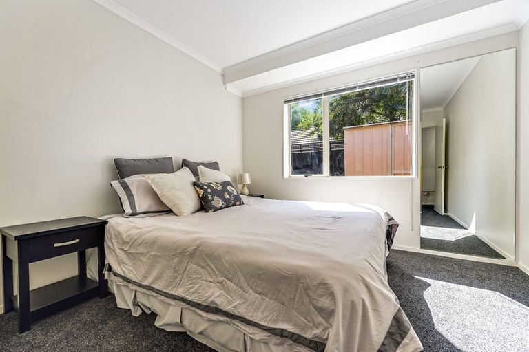 Photo of property in 4 Abergeldie Way, Cambridge, 3434