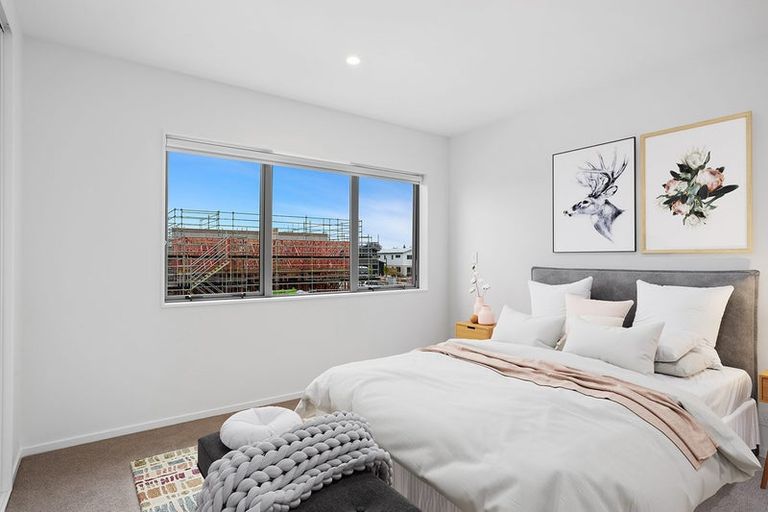 Photo of property in 13 Nuku Place, Manurewa, Auckland, 2102