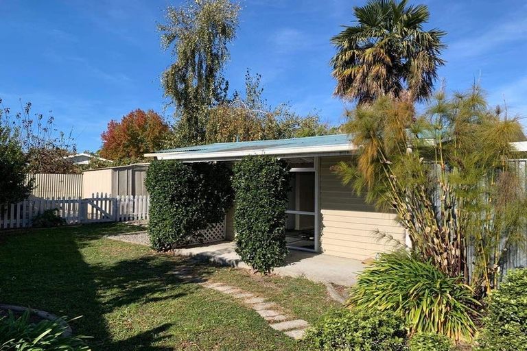 Photo of property in 2 Tasman Street, Havelock North, 4130