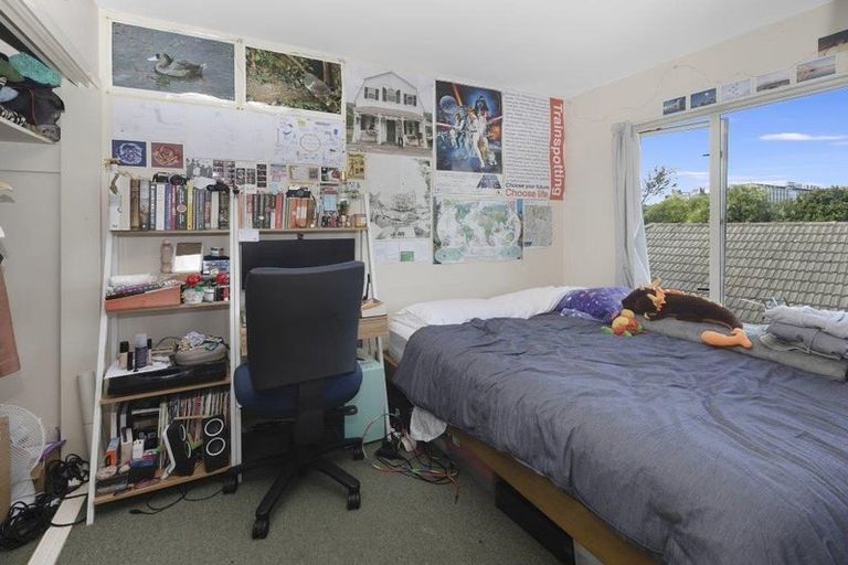 Photo of property in 16 Barlow Street, Ilam, Christchurch, 8041