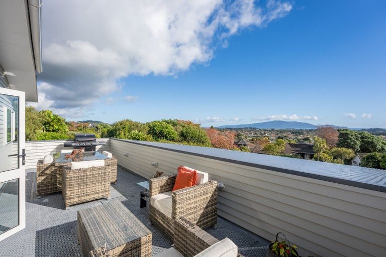 Photo of property in 103 Winara Avenue, Waikanae, 5036