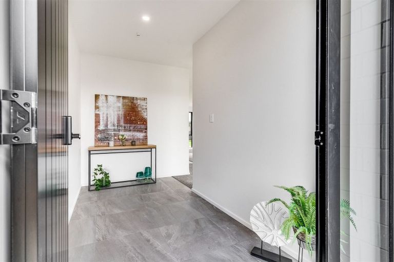 Photo of property in 9 Mills Road, Marshland, Christchurch, 8051