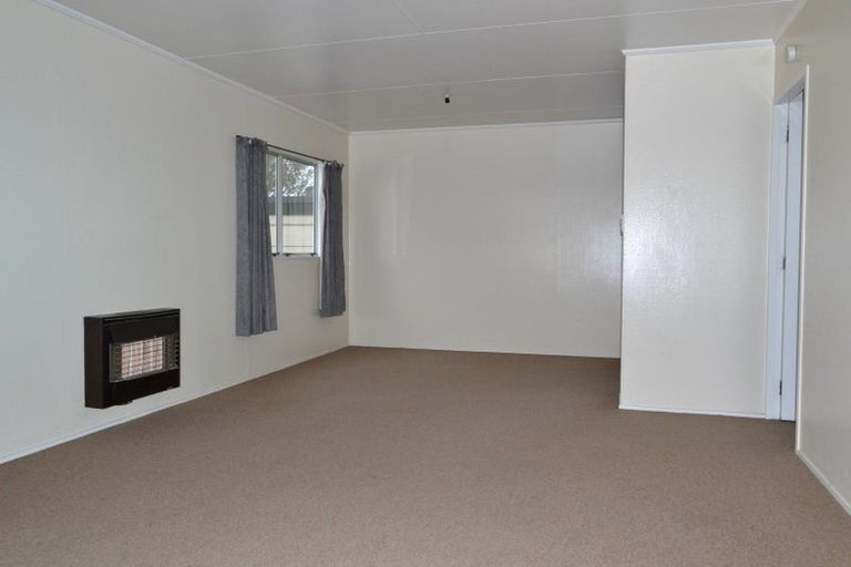 Photo of property in 16a Adkin Avenue, Levin, 5510