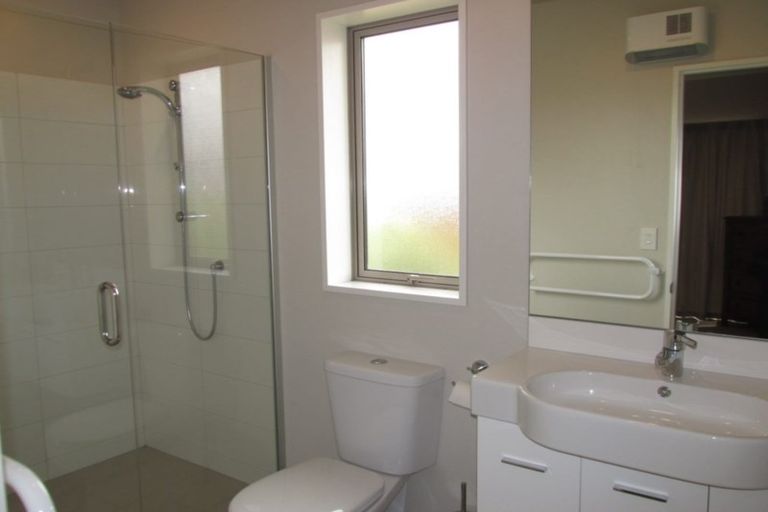 Photo of property in 10 Saint Florian Place, Woolston, Christchurch, 8062