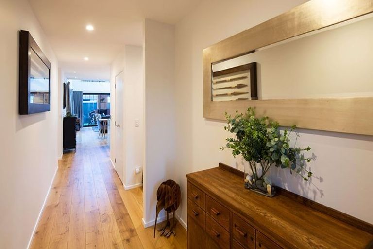 Photo of property in 42 Jack Hanley Drive, Jacks Point, Queenstown, 9371