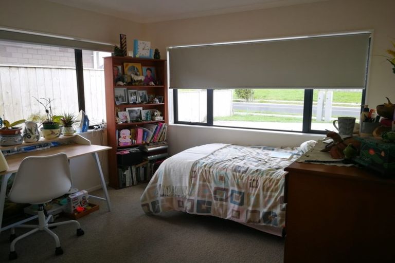 Photo of property in 4 Pohue Avenue, Huapai, Kumeu, 0810