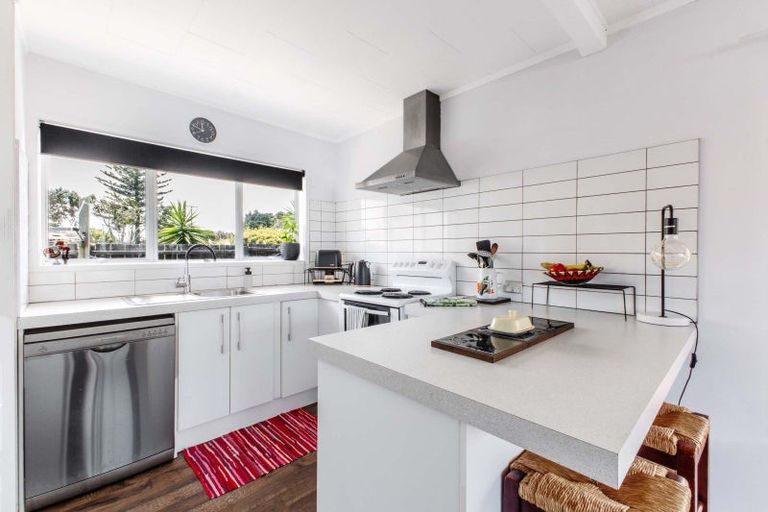 Photo of property in 335a Pohutukawa Avenue, Ohope, 3121