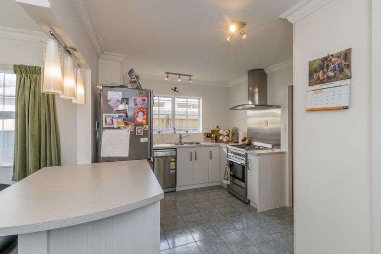 Photo of property in 550 Queen Street East, Levin, 5510