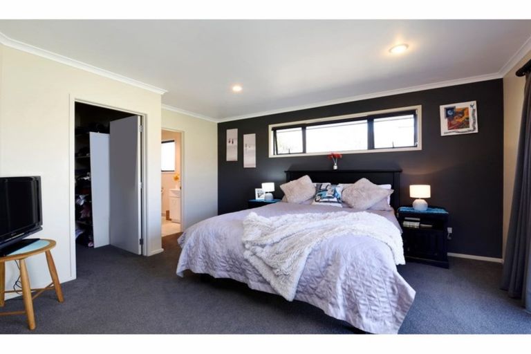 Photo of property in 35 Hollybush Drive, Brightwater, 7022