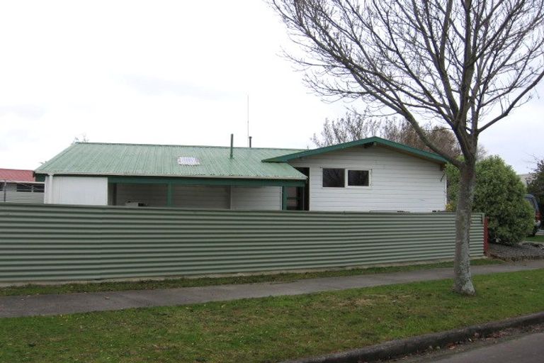 Photo of property in 89 Kaimanawa Street, Kelvin Grove, Palmerston North, 4414
