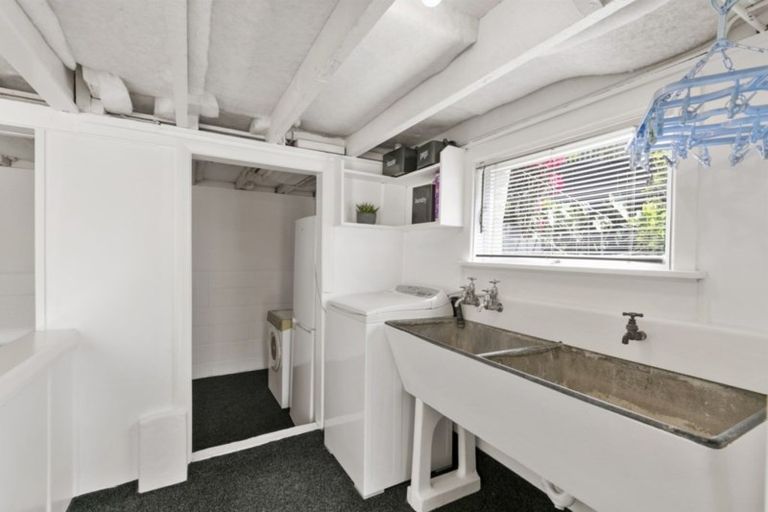 Photo of property in 67 Barrack Road, Mount Wellington, Auckland, 1060