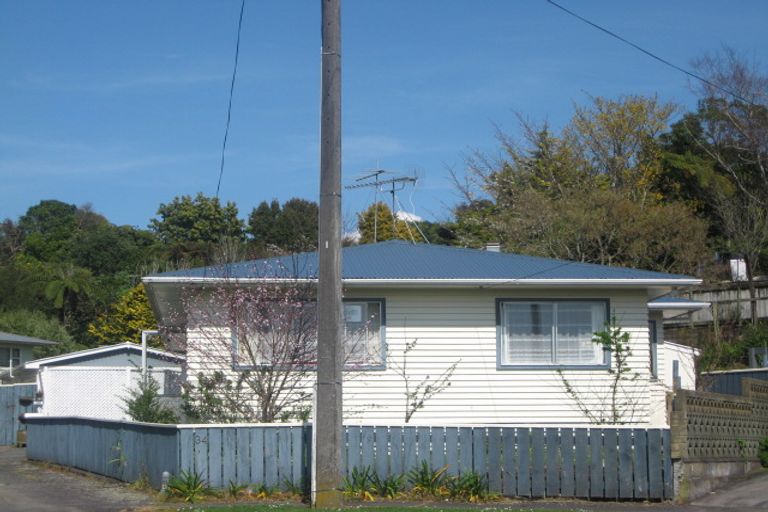 Photo of property in 34 Beaumont Crescent, Frankleigh Park, New Plymouth, 4310