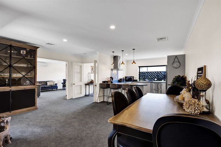 Photo of property in 11 Erin Street, Hawera, 4610