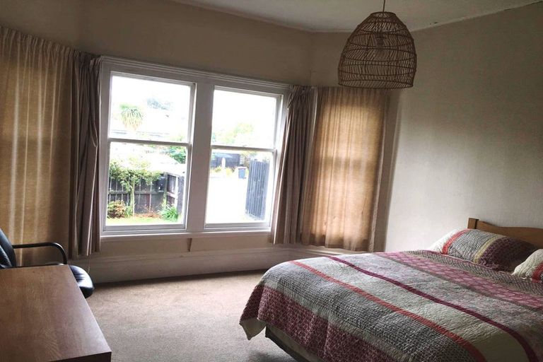 Photo of property in 74 Edward Avenue, Edgeware, Christchurch, 8013