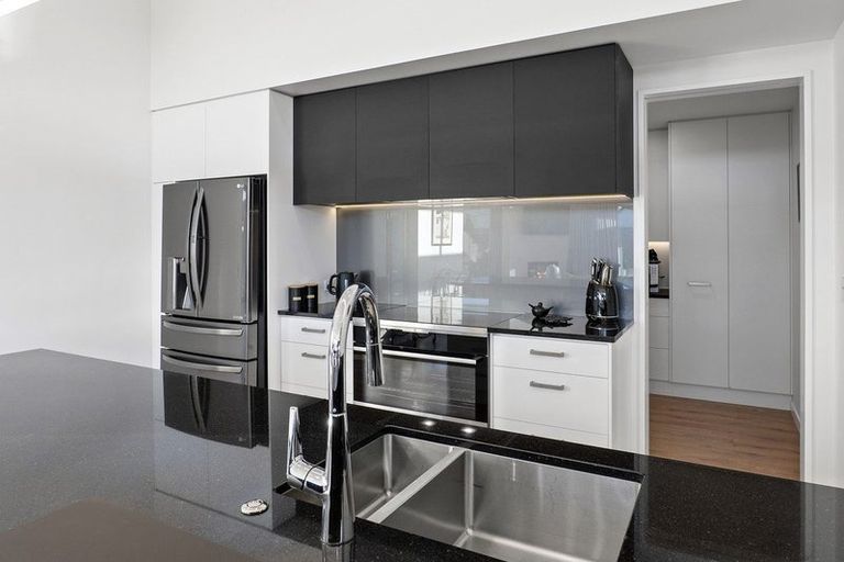 Photo of property in 1 Sorrel Gate, Halswell, Christchurch, 8025