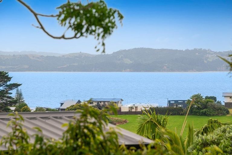 Photo of property in 22b Stanmore Bay Road, Stanmore Bay, Whangaparaoa, 0932