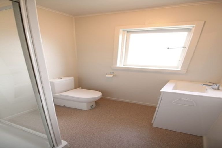 Photo of property in 27a West Coast Road, Glen Eden, Auckland, 0602