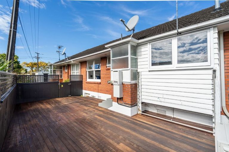 Photo of property in 4112/110 East Coast Road, Forrest Hill, Auckland, 0620