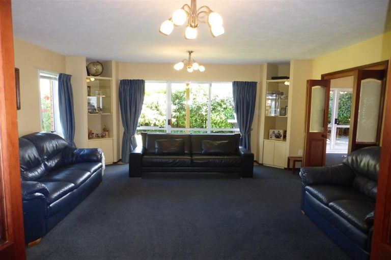 Photo of property in 6 Rowanwood Close, Halswell, Christchurch, 8025