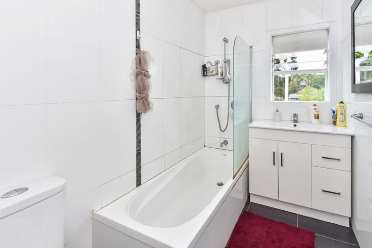 Photo of property in 5 Knox Road, Hillpark, Auckland, 2102
