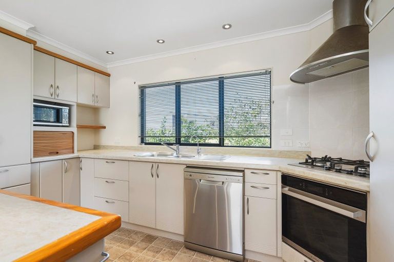 Photo of property in 9 Motutara Road, Oakura, Hikurangi, 0184