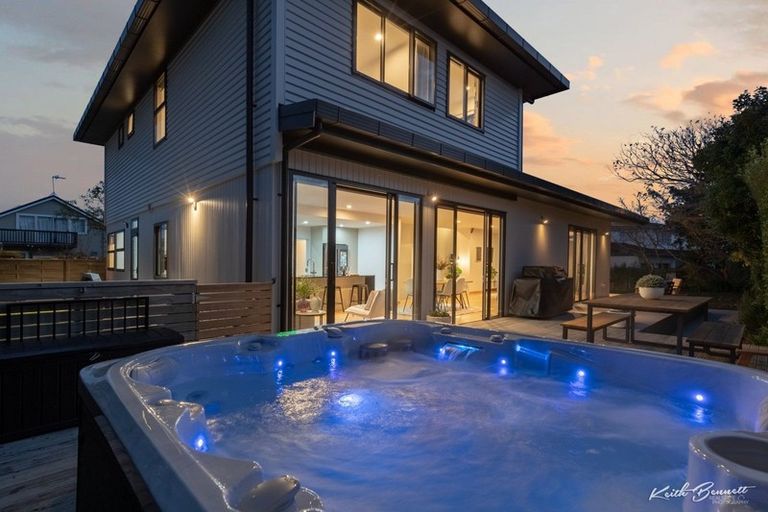 Photo of property in 28 Orr Crescent, Hutt Central, Lower Hutt, 5011