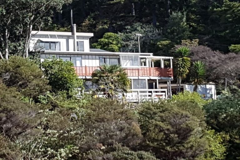 Photo of property in 3 Oakura Road, Oakura, Hikurangi, 0184