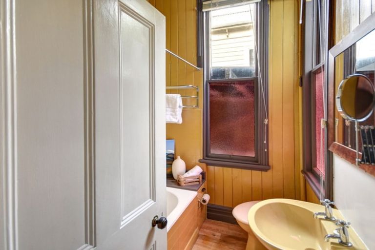 Photo of property in 10 Heriot Row, Dunedin Central, Dunedin, 9016