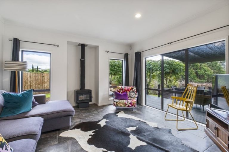 Photo of property in 51 Honeysuckle Lane, Ohauiti, Tauranga, 3112