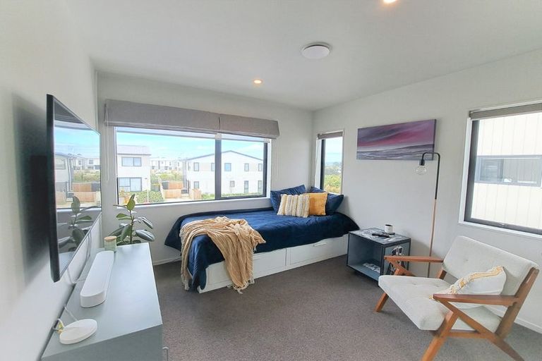 Photo of property in 80 Matawhanga Drive, Wattle Downs, Auckland, 2103