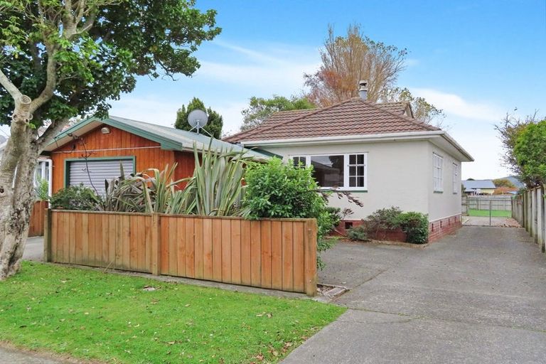 Photo of property in 7 Douglas Street, Waiwhetu, Lower Hutt, 5010