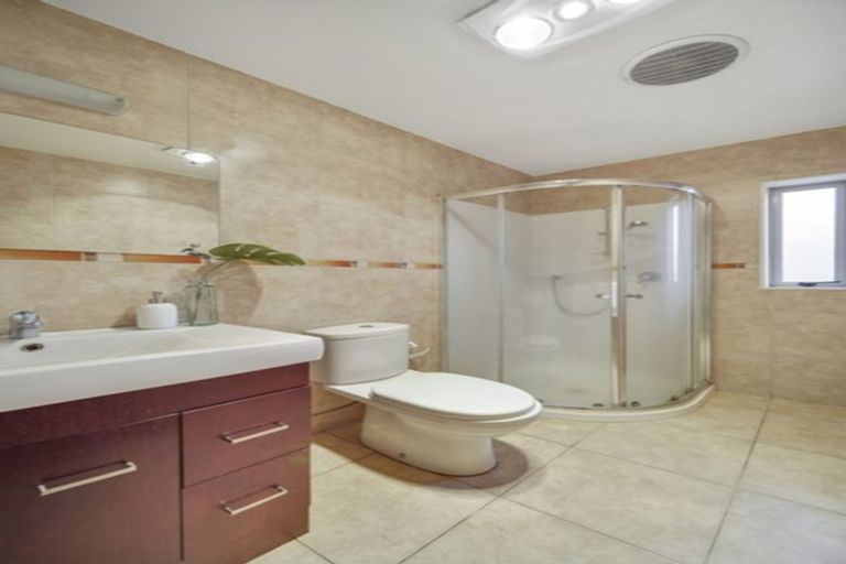 Photo of property in 7 John Broad Place, Flat Bush, Auckland, 2019