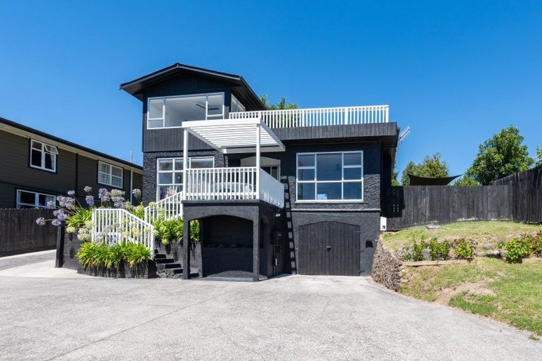 Photo of property in 75 Gillies Avenue, Taupo, 3330