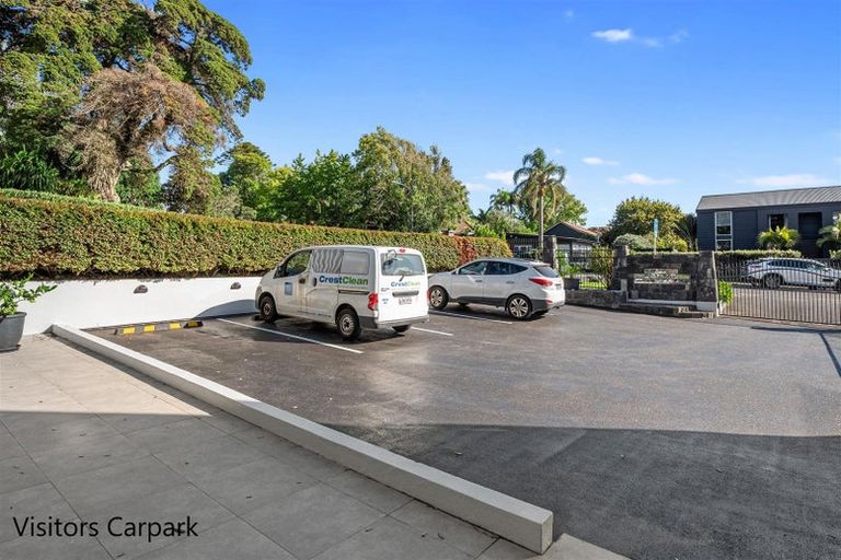 Photo of property in 1/7 The Promenade, Takapuna, Auckland, 0622