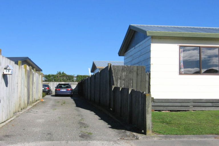 Photo of property in 19a Leander Place, Milson, Palmerston North, 4414