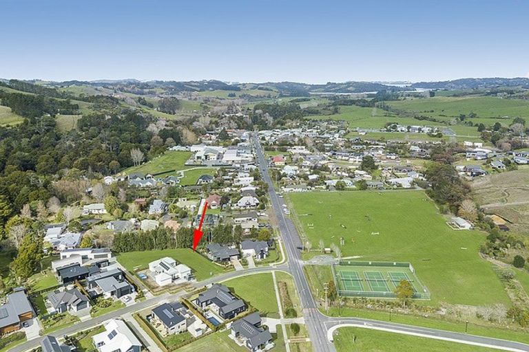 Photo of property in 6 Awanui Crescent, Matakana, 0985