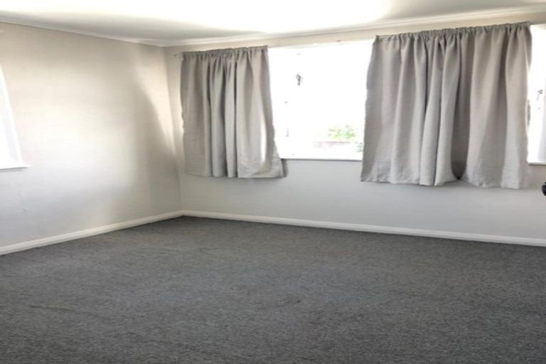 Photo of property in 1/62 Swaffield Road, Papatoetoe, Auckland, 2025