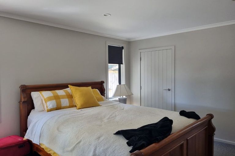 Photo of property in 5 Angus Place, Carterton, 5713