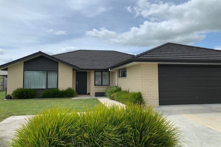 Photo of property in 14 Kowhai Drive, Cambridge, 3434