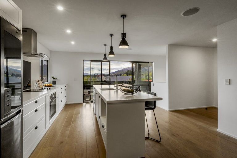 Photo of property in 6 Oxfordshire Avenue, Lower Shotover, Queenstown, 9304