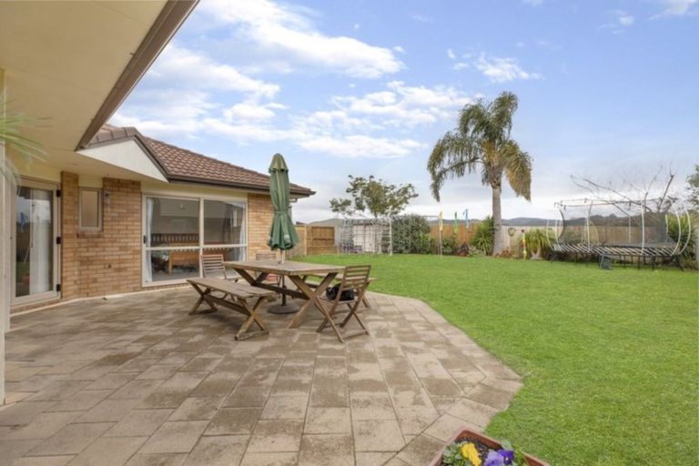 Photo of property in 36 Oreti Crescent, Papamoa Beach, Papamoa, 3118