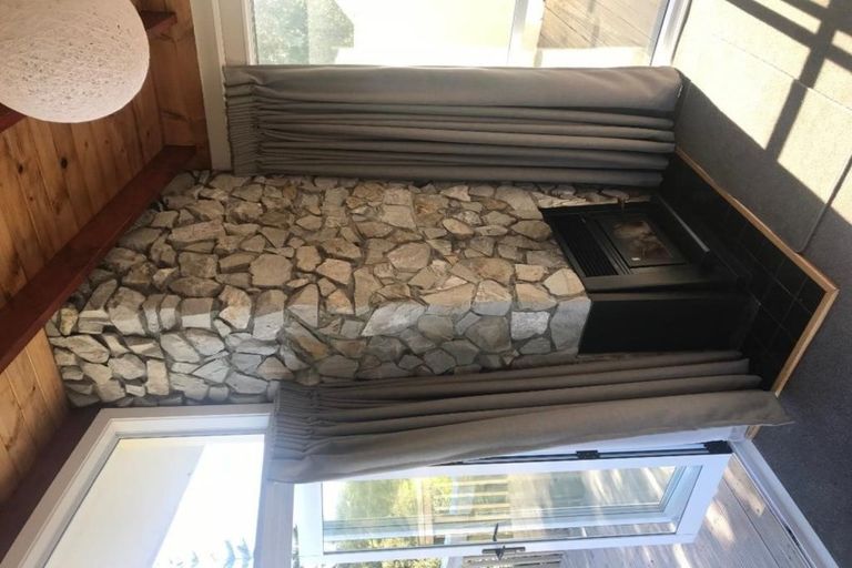 Photo of property in 18 Queens Road, Waikanae Beach, Waikanae, 5036