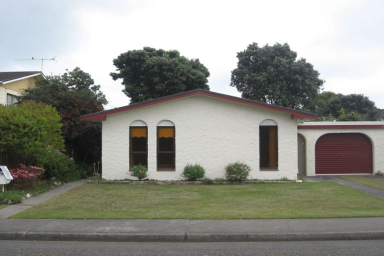 Photo of property in 1/9 Anaru Street, Raumati Beach, Paraparaumu, 5032