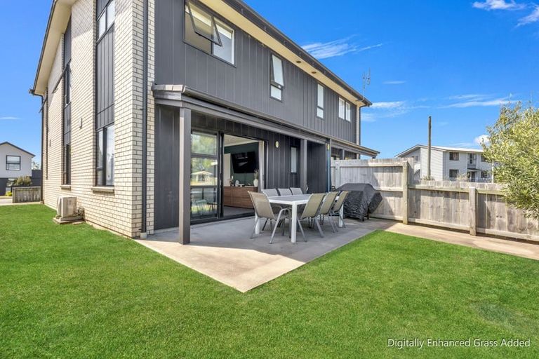 Photo of property in 9 Discovery Place, Marfell, New Plymouth, 4310