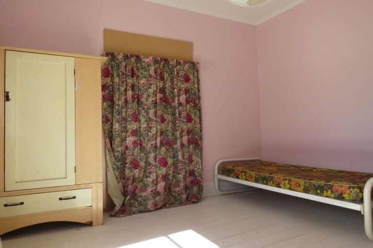 Photo of property in 9 Queen Street, Albury, Cave, 7984